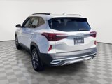 Used 2022 Kia Seltos EX image 4