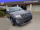 Used 2017 Ford Explorer XLT image 2