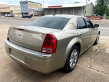 Used 2009 Chrysler 300 C image 4