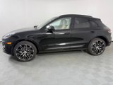 Certified 2025 Porsche Macan image 2