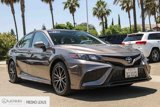 Used 2022 Toyota Camry SE image 3
