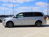 Used 2019 Dodge Grand Caravan GT image 2