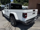 Used 2020 Jeep Gladiator Overland image 3