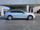 Used 2017 Chevrolet Malibu LT image 2