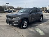 Used 2022 Jeep Grand Cherokee Limited image 4