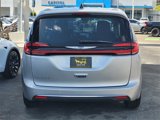 Used 2023 Chrysler Pacifica Touring-L image 5