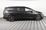 Used 2020 Chrysler Pacifica Touring-L w/ S Appearance Package image 5