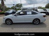Used 2019 Volkswagen Jetta R-Line image 2