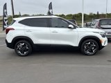 Certified 2024 Kia Seltos EX image 2