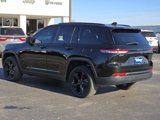 Used 2023 Jeep Grand Cherokee Altitude image 5