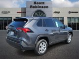 Used 2021 Toyota RAV4 LE image 4
