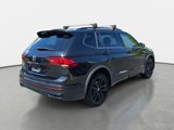 Used 2022 Volkswagen Tiguan SE R-Line image 3