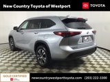Used 2022 Toyota Highlander XLE image 5