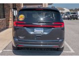 Used 2021 Chrysler Pacifica Touring-L image 4