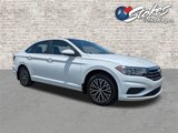 Certified 2021 Volkswagen Jetta SE image 2
