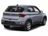 Used 2022 Hyundai Venue SE image 2