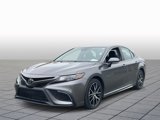 Used 2023 Toyota Camry SE image 3