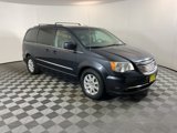 Used 2013 Chrysler Town & Country Touring image 3