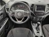 Used 2019 Jeep Cherokee Latitude w/ Cold Weather Group image 4