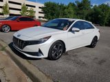 Used 2022 Hyundai Elantra SEL w/ Convenience + Premium Package image 2