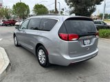 Used 2017 Chrysler Pacifica Touring-L image 5