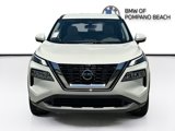 Used 2021 Nissan Rogue SV image 2