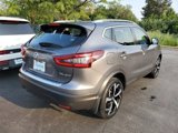 Used 2022 Nissan Rogue Sport SL image 5
