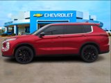 Used 2023 Mitsubishi Outlander SE image 2