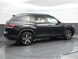 Used 2021 Volkswagen Atlas SE image 3