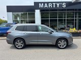 Used 2022 Cadillac XT6 Premium Luxury w/ Technology Package image 2