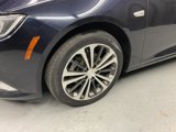 Used 2019 Buick Regal Essence image 3