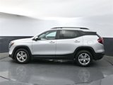 Used 2022 GMC Terrain SLE w/ Driver Convenience Package image 4