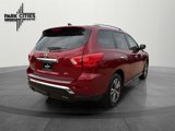 Used 2020 Nissan Pathfinder SV image 3
