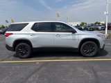 Used 2021 Chevrolet Traverse LS image 3