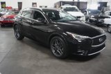 Used 2017 INFINITI QX30 Premium image 3