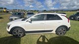 Used 2023 Kia Niro EX Touring image 2