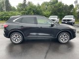 Used 2020 Ford Escape Titanium image 4