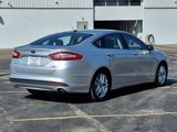 Used 2014 Ford Fusion SE w/ Equipment Group 202A image 2