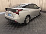 Used 2022 Toyota Prius L Eco image 4