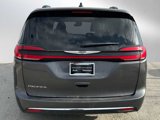 Used 2022 Chrysler Pacifica Touring-L image 4