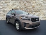 Used 2019 Kia Sorento LX w/ LX Convenience Package image 2