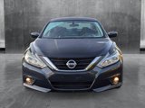 Used 2017 Nissan Altima 2.5 SV image 2