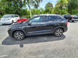 Certified 2022 Volkswagen Taos SE image 2