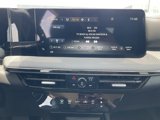Used 2025 Nissan Kicks SR image 3