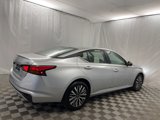 Used 2024 Nissan Altima 2.5 SV image 3