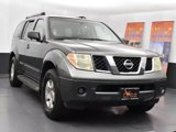 Used 2005 Nissan Pathfinder XE image 2