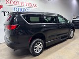 Used 2022 Chrysler Voyager LX image 4