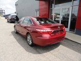 Used 2015 Toyota Camry SE image 3