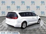 Used 2021 Chrysler Pacifica Touring-L image 5