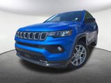 Used 2023 Jeep Compass Latitude image 1